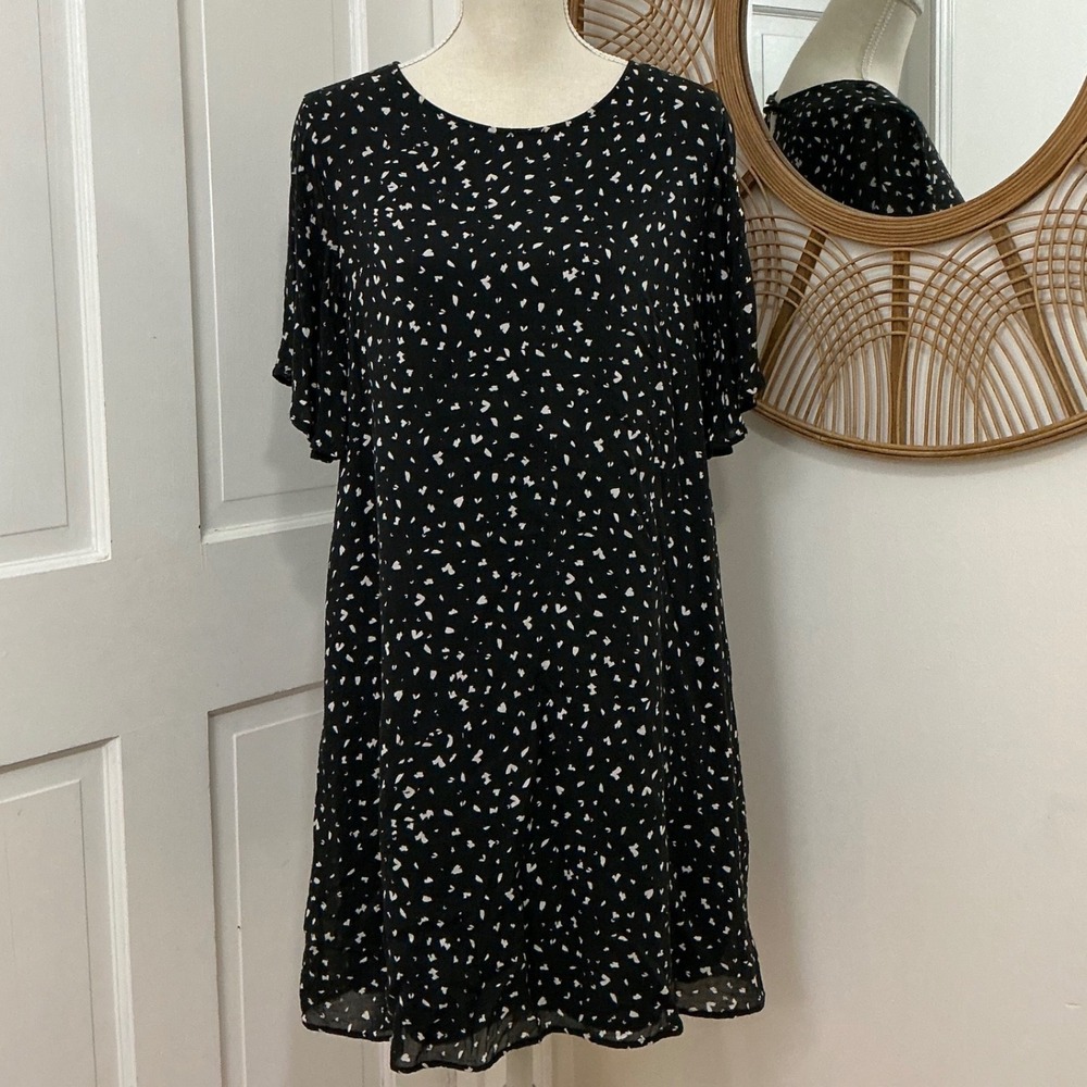 Cloth & Stone Anthropologie Flutter Sleeve Dress M Black Flowy Boho Relaxed Fit
